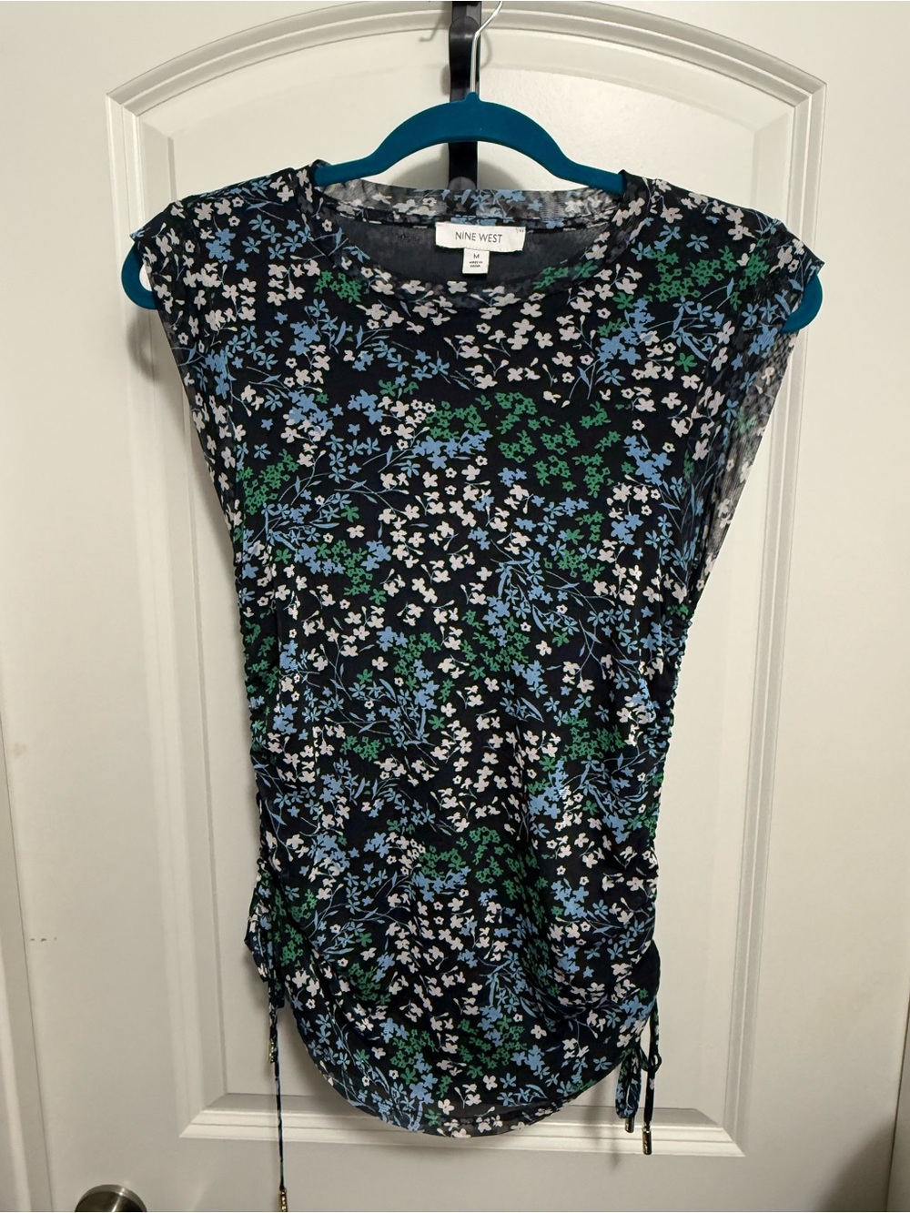 Nine West Floral Ruched Side Top | Size M